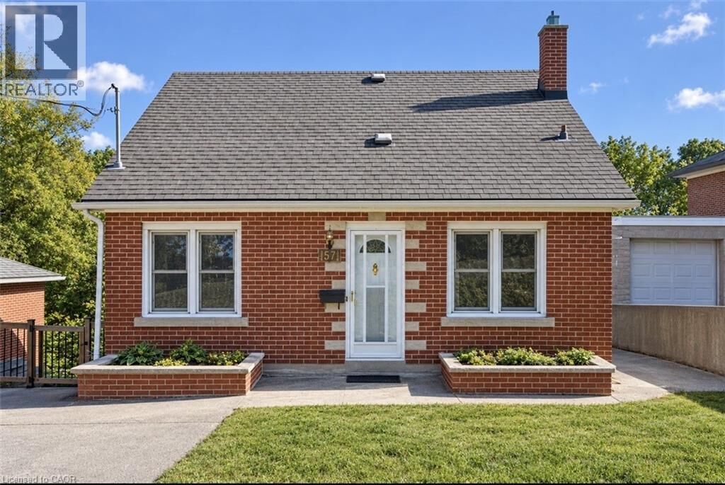 Property Photo:  191 Grove Street  ON N1E 2W8 