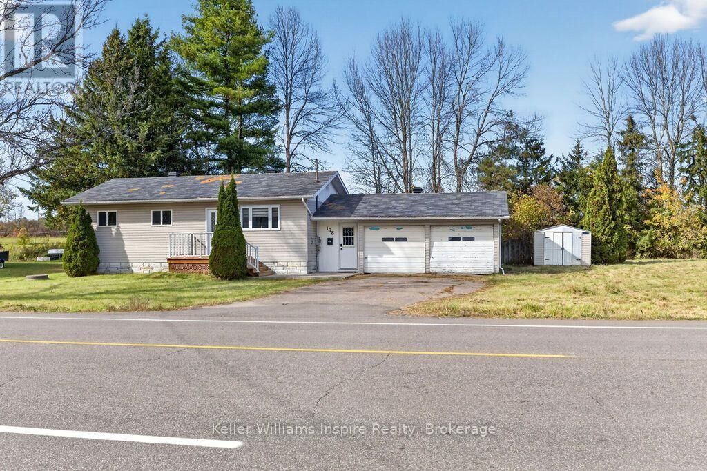 Property Photo:  198 Drive In Road  ON K8A 7P4 