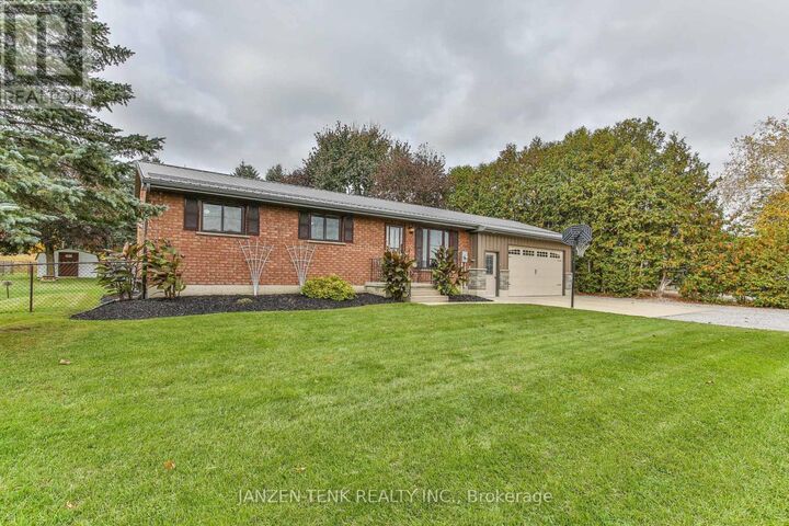 Property Photo: 401 19 Highway ON N4G 4G9