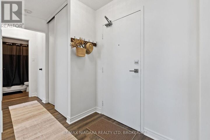 Property Photo: 359 Geneva Street 1002 ON L2N 2G5