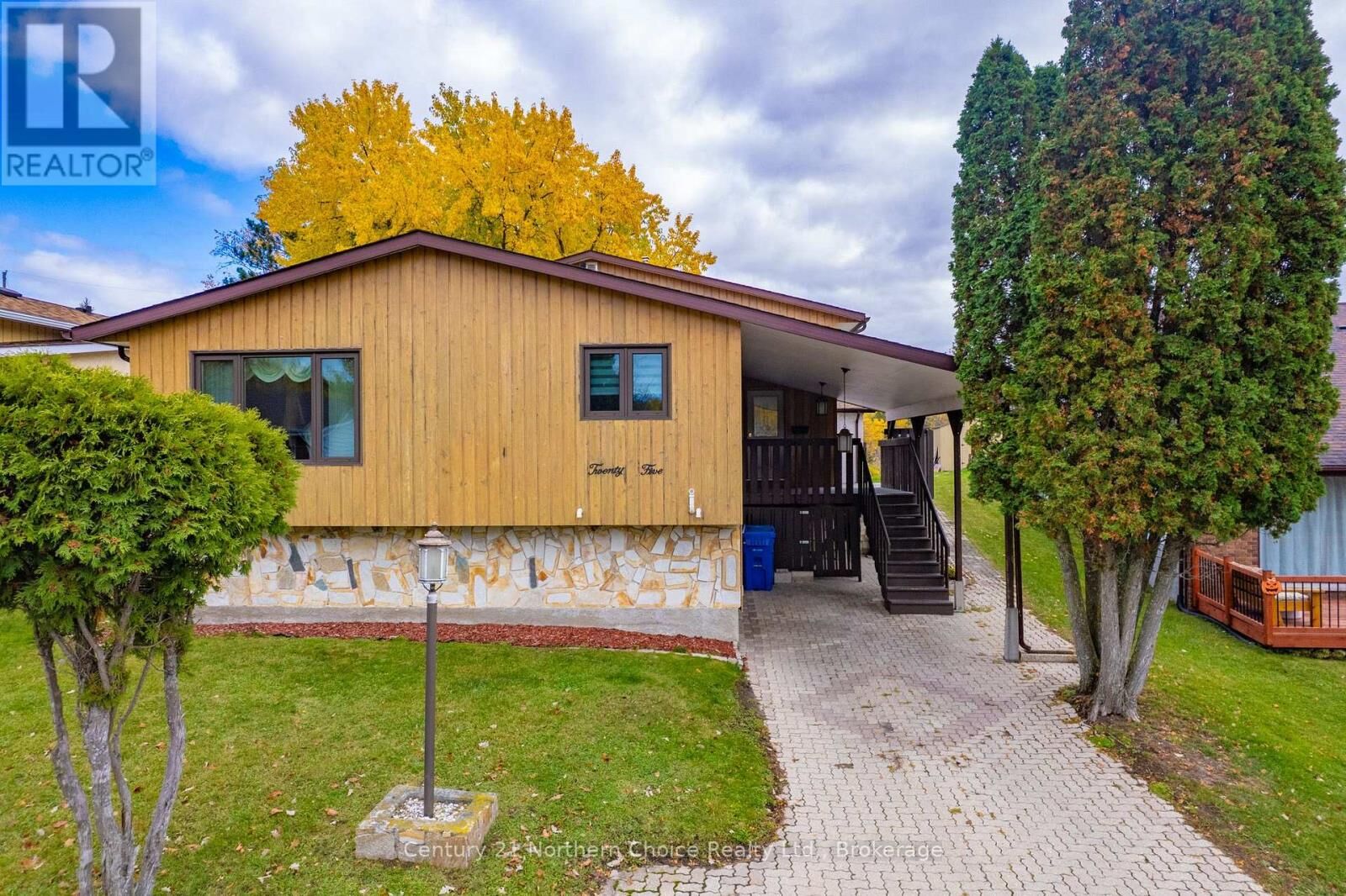 Property Photo:  25 Cambrian Drive  ON P9N 4X4 