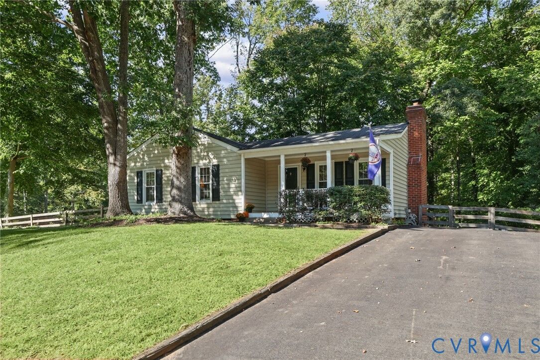 Property Photo:  13512 Master Stag Drive  VA 23112 