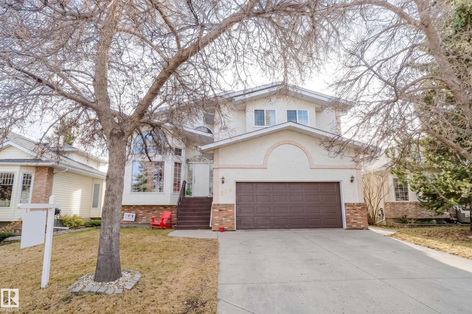 Property Photo:  225 Heagle Crescent NW  AB T6R 1V6 