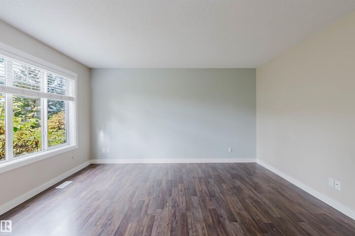 Property Photo: 7289 South Terwillegar Drive NW 31 AB T6R 0N5