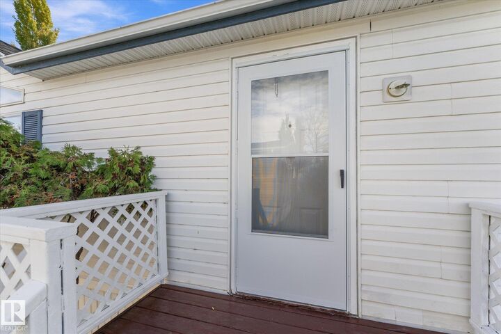 Property Photo:  53222 Range Road 272 688  AB T7X 3P8 