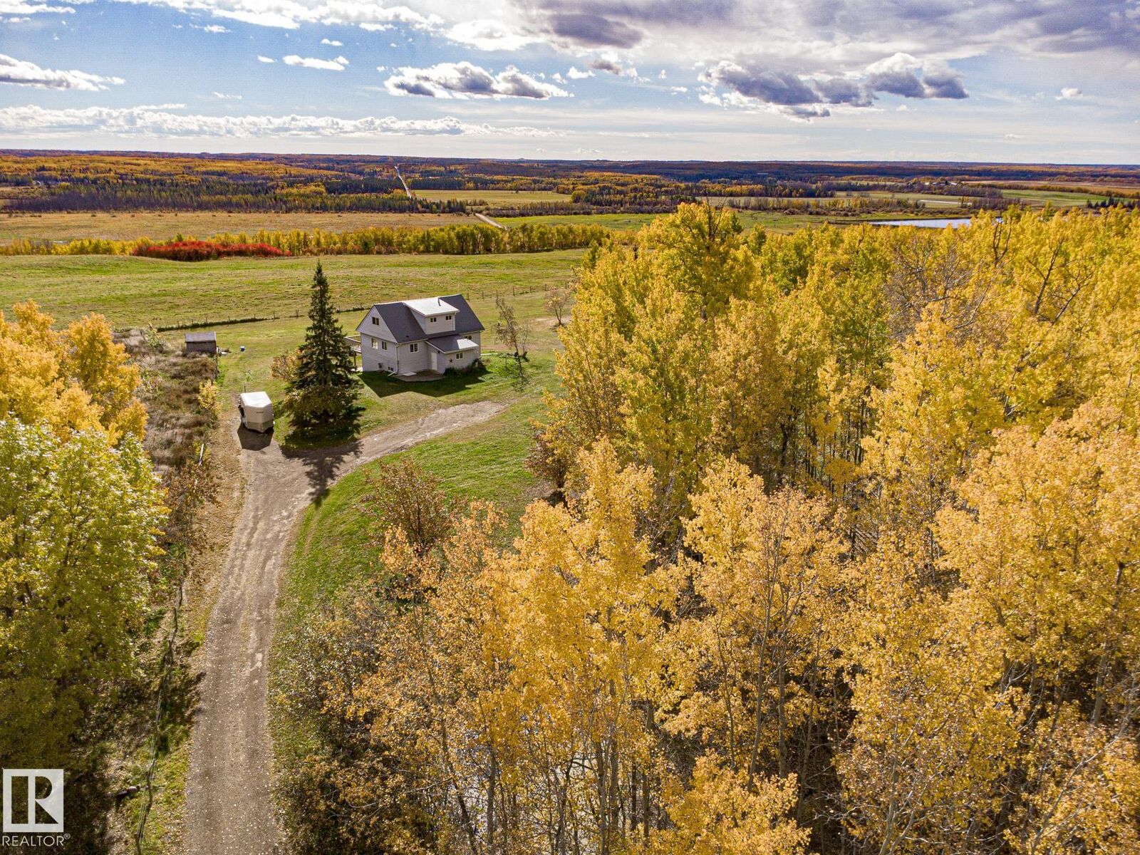 Property Photo: 1414 Hwy 37 203 AB T0E 1V0