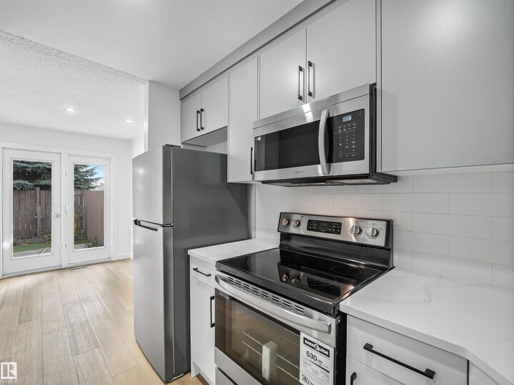 Property Photo:  2345 139 Avenue NW  AB T5Y 1S1 