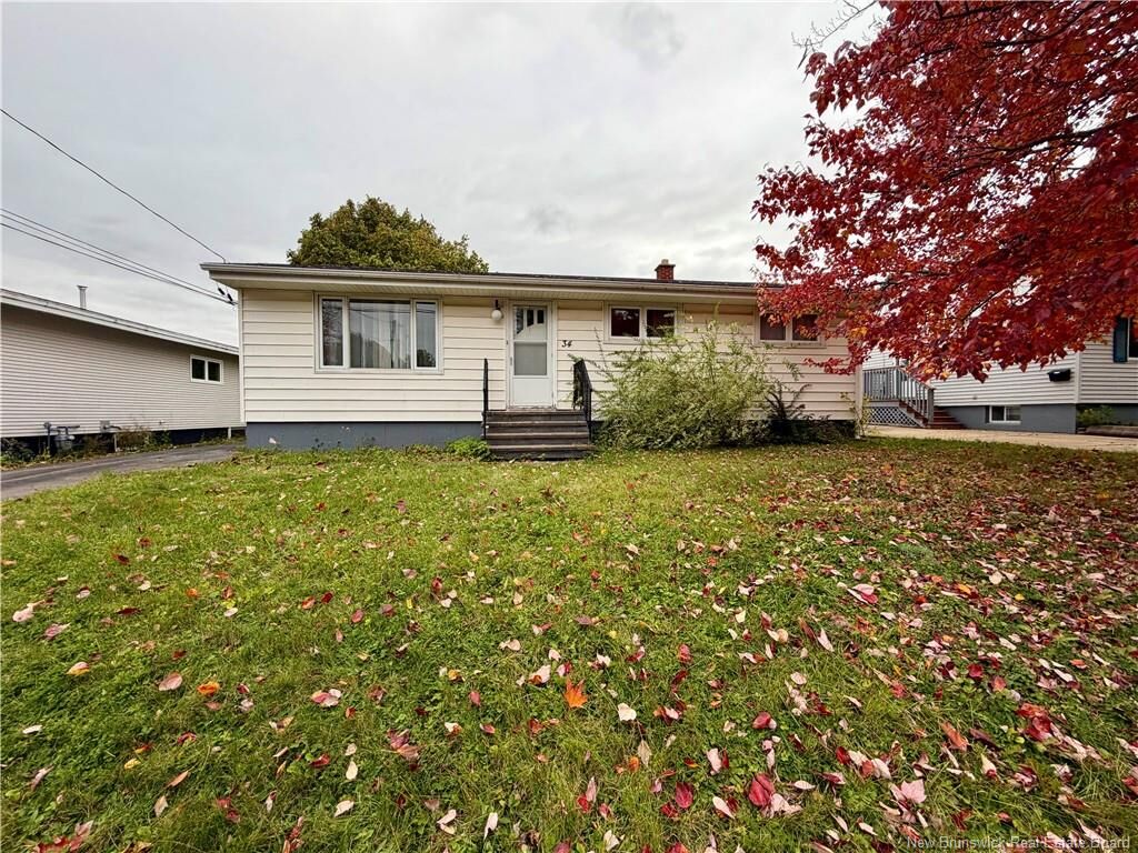 Property Photo:  34 Hedgewood Drive  NB E1E 2W3 