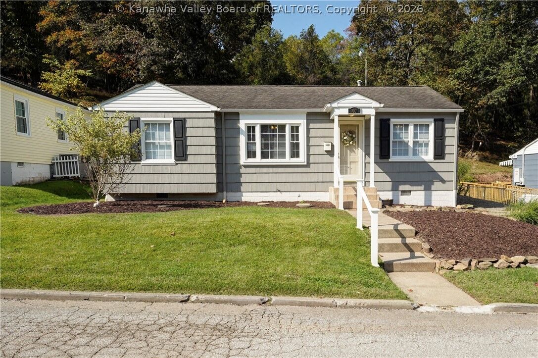 Property Photo:  1001 Dell Way  WV 25309 