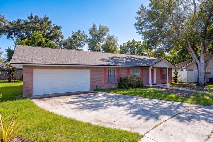 Property Photo:  5164 Jennifer Place  FL 32807 