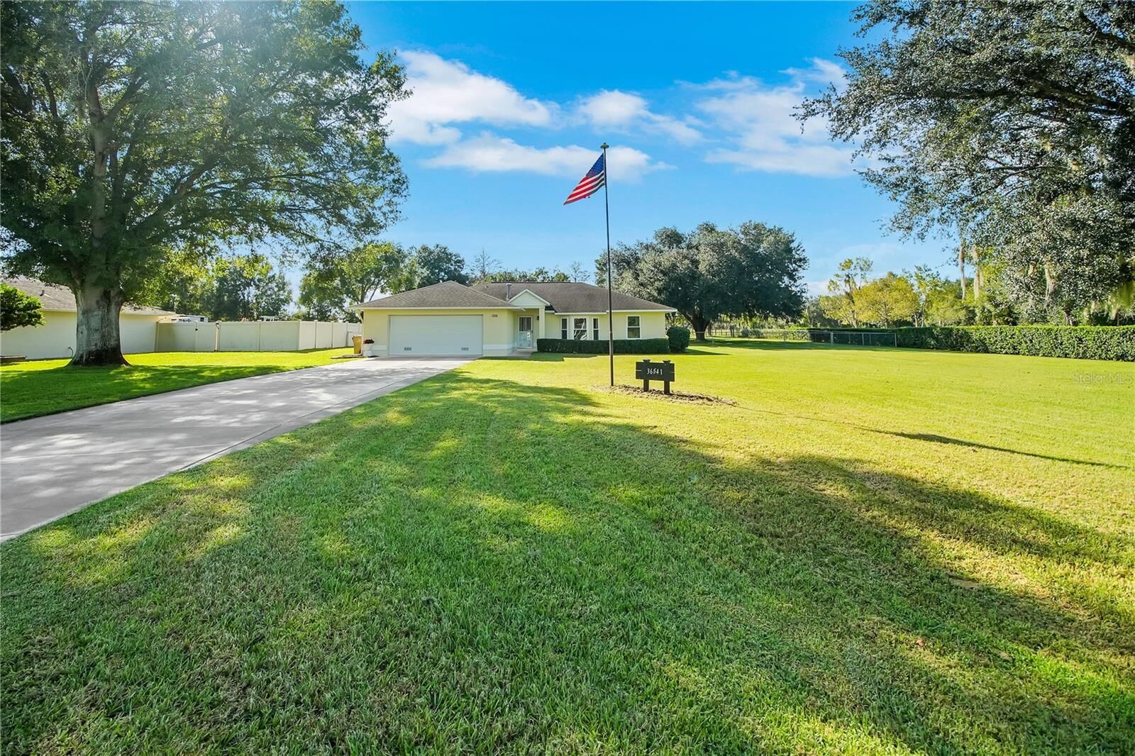 Property Photo: 36541 Mill View Road FL 34731