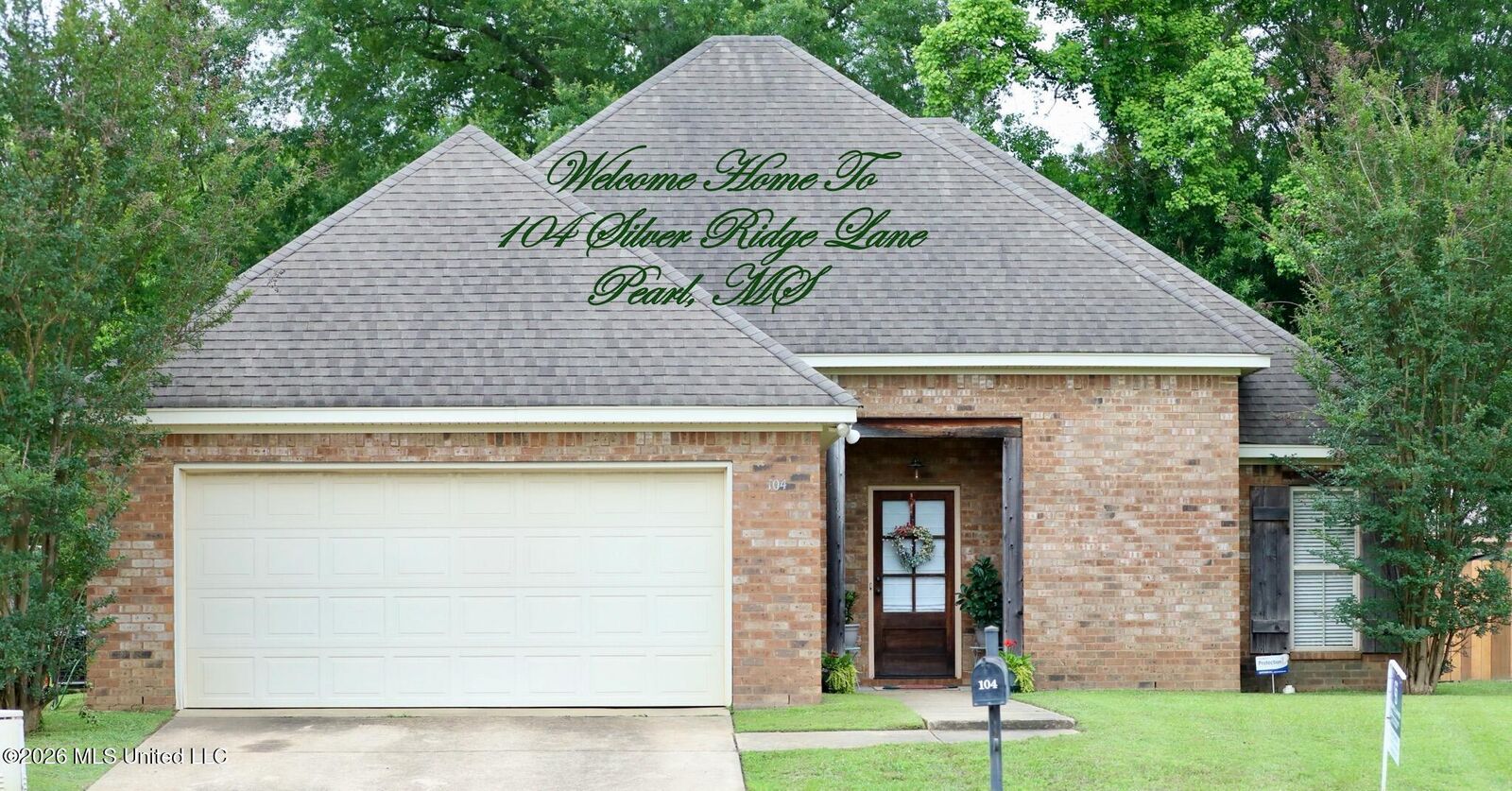 Property Photo:  104 Silver Ridge Lane  MS 39208 