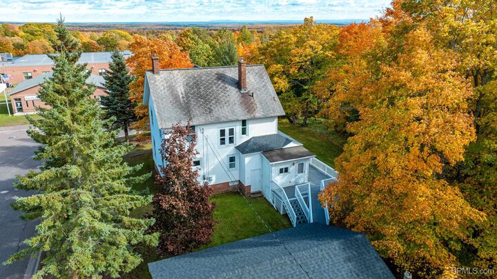 Property Photo: 15425 Kearsarge Street MI 49955