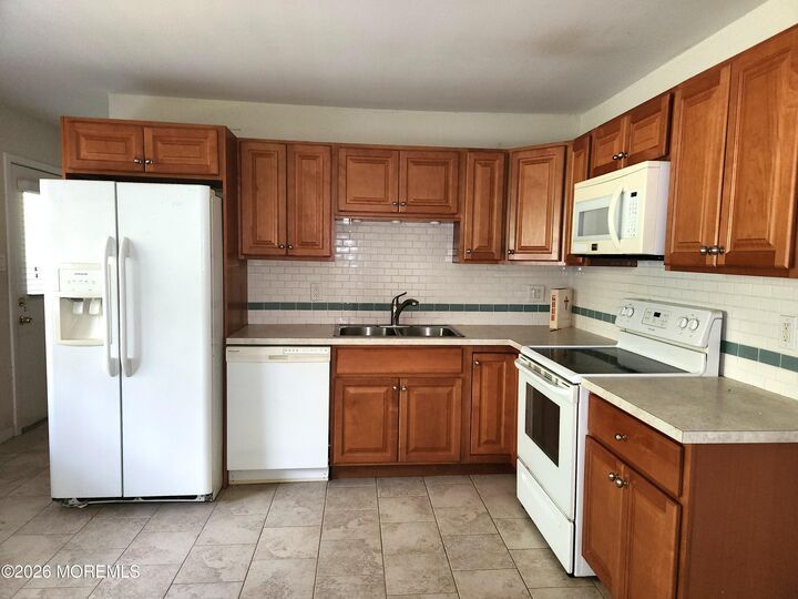 Property Photo:  29 Beach Drive  NJ 08087 