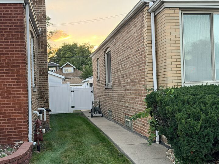 Property Photo:  8632 S Jeffery Boulevard  IL 60617 