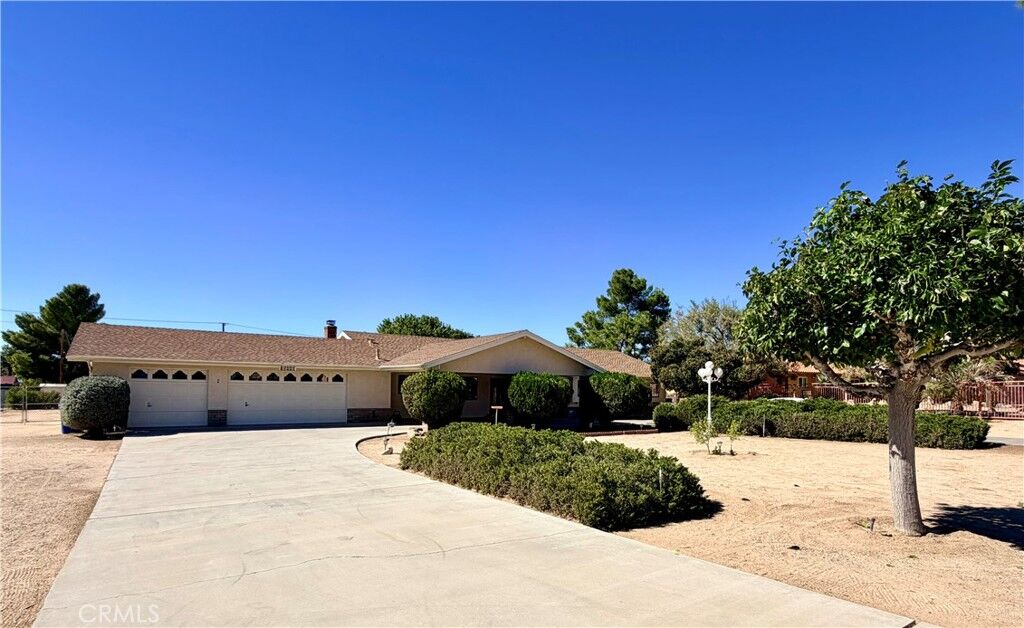 Property Photo: 15440 Mandan CA 92307