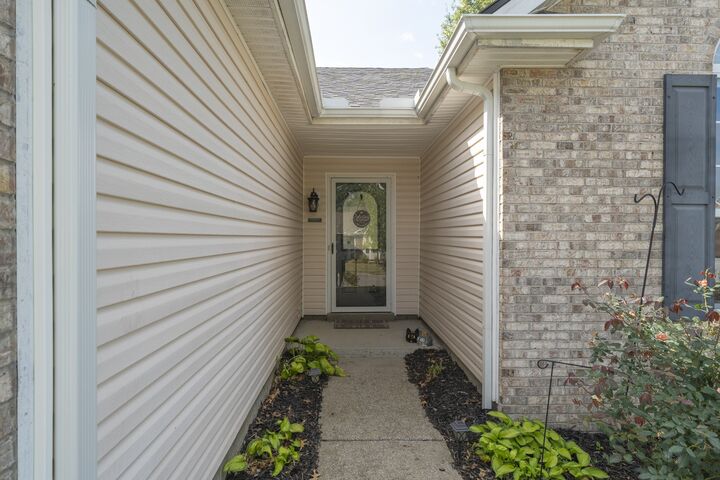 Property Photo:  1371 Habersham Dr  TN 37066 