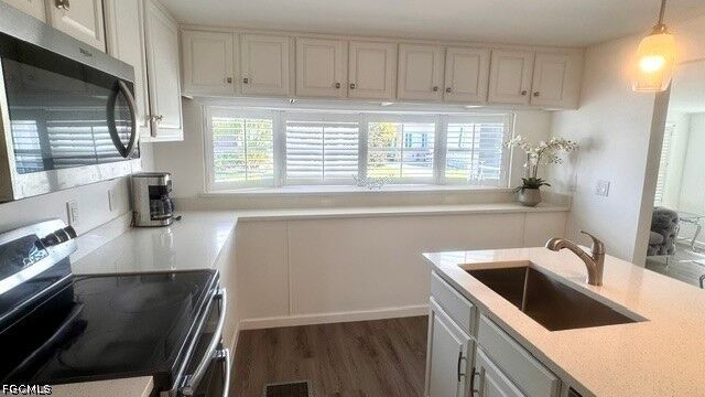 Property Photo:  14511 Constitution Way  FL 33917 