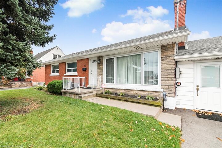 Property Photo:  13 Meadowvale Avenue  ON L8G 2L7 