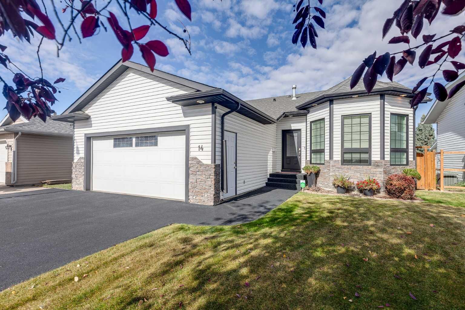 Property Photo:  14 Kingston Drive  AB T4P 3P9 