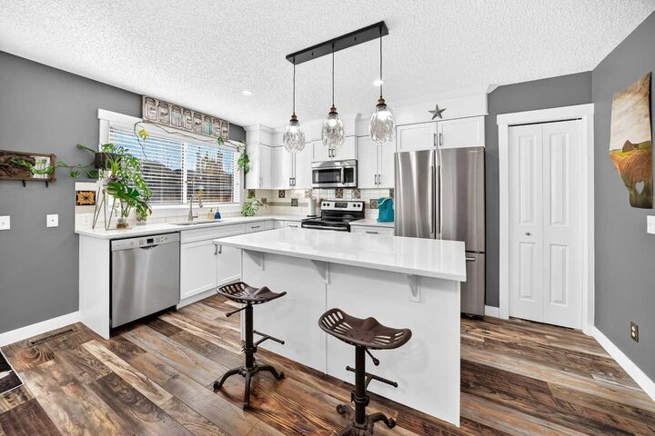 Property Photo:  151 Fireside Parkway  AB T4C 0V7 