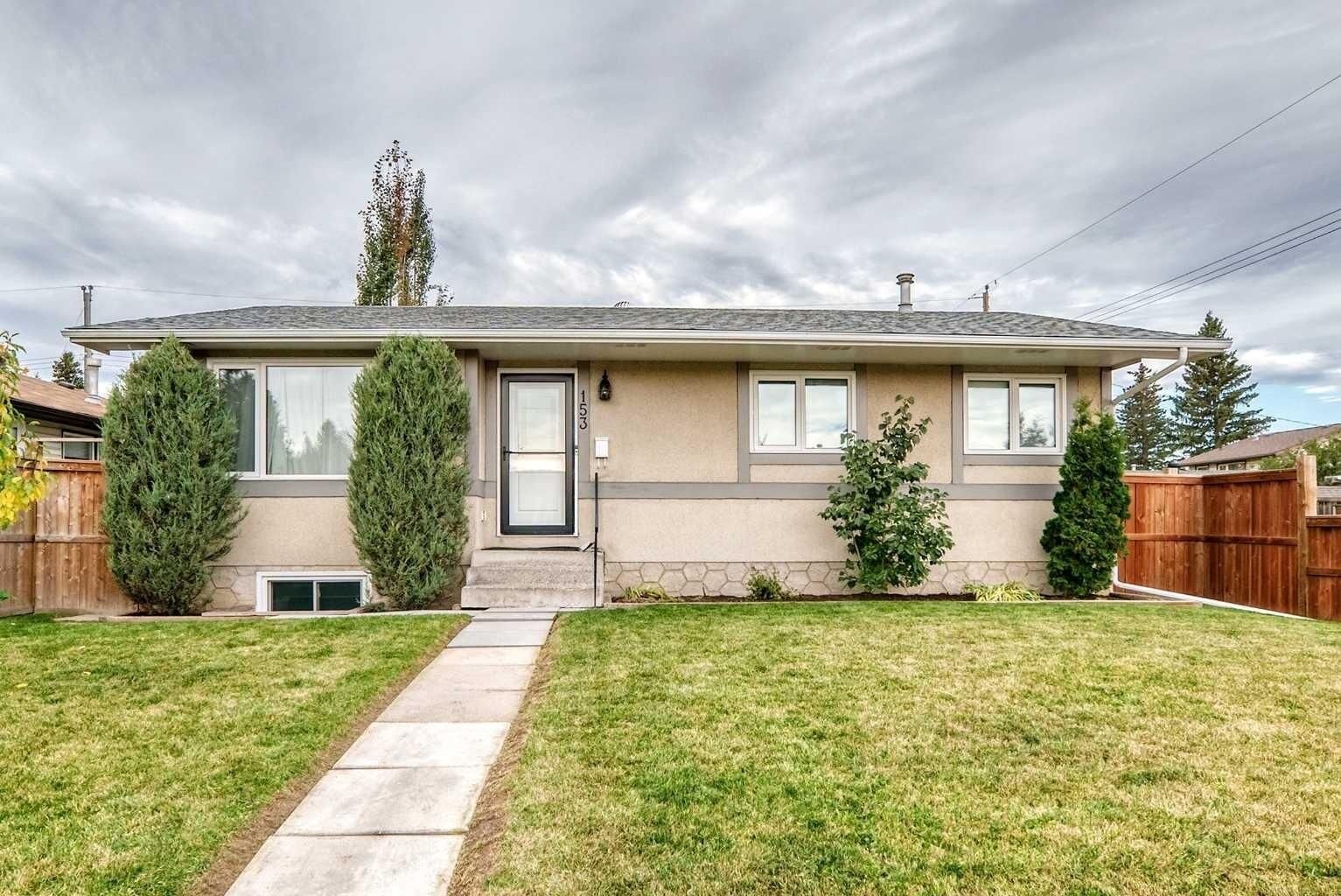 Property Photo:  153 Madeira Road NE  AB T2A 4N5 