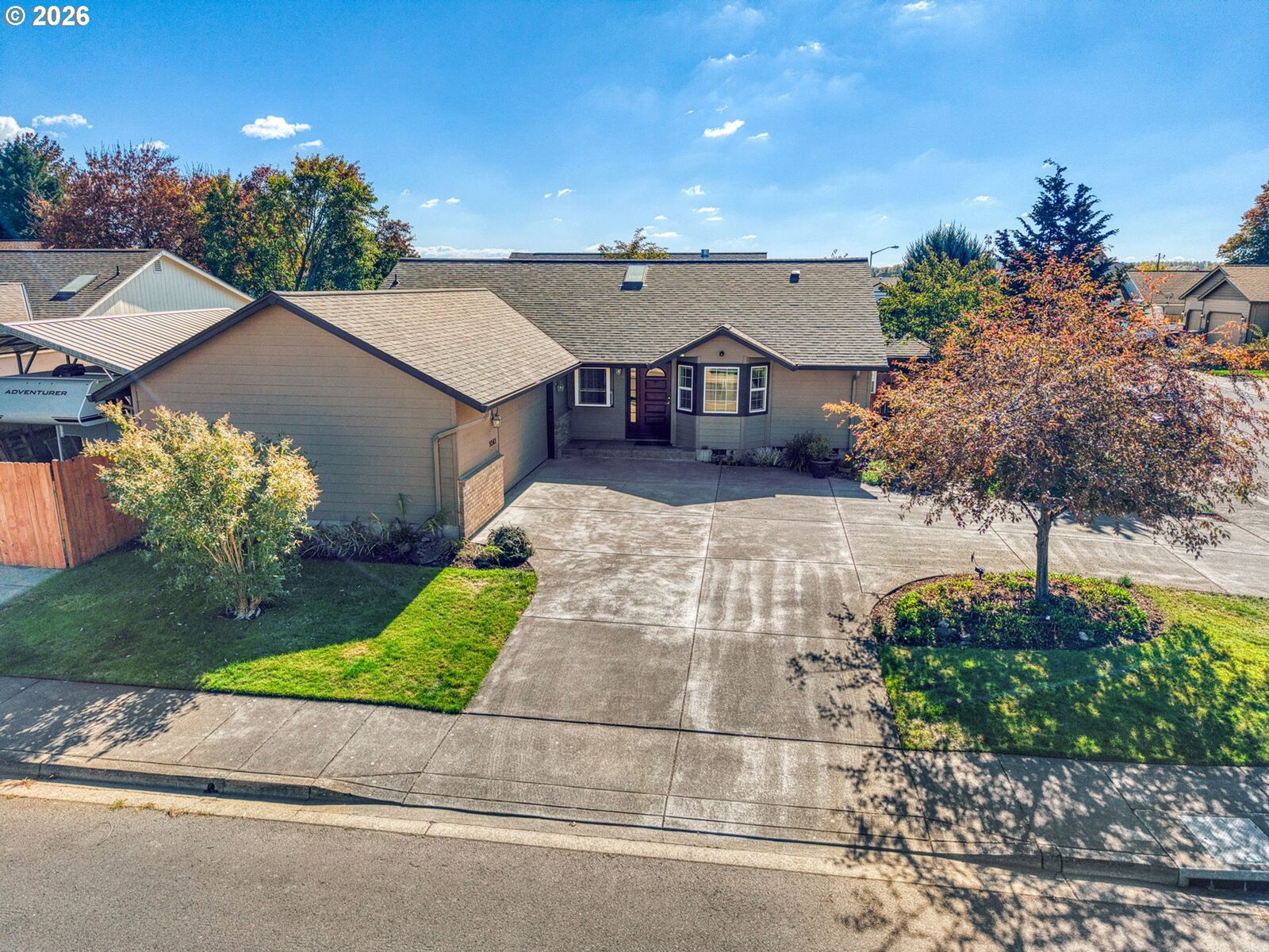 Property Photo: 1061 Applegate Pl OR 97446
