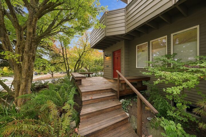 Property Photo: 3003 35th Avenue W WA 98199
