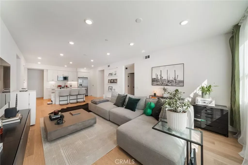 Property Photo:  1300 Lasso 203  CA 92694 