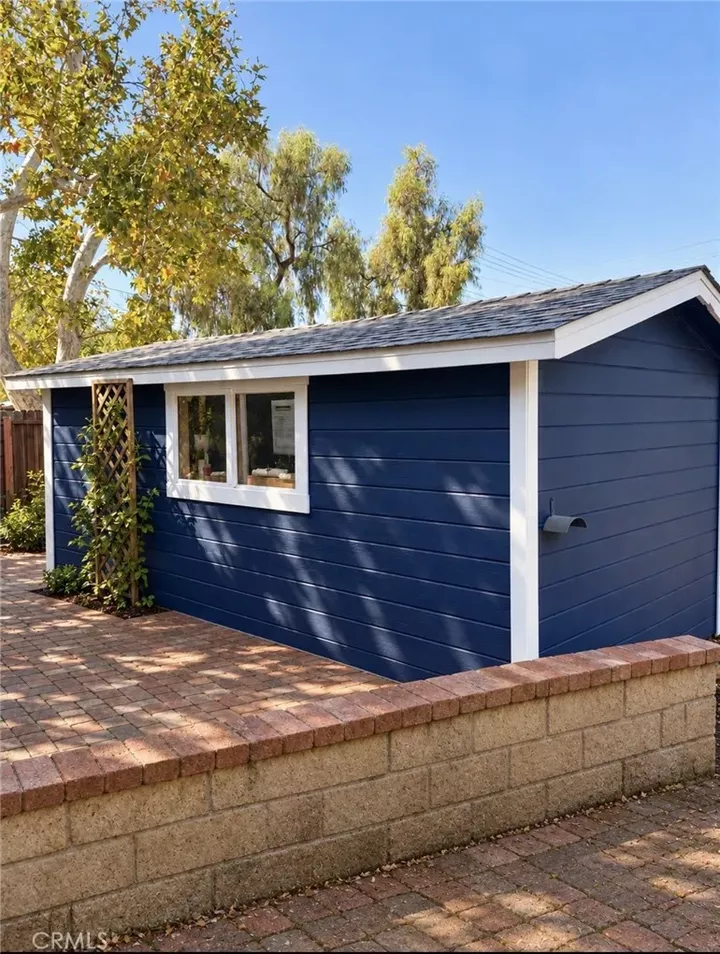 Property Photo: 1232 Cypress Street CA 93063
