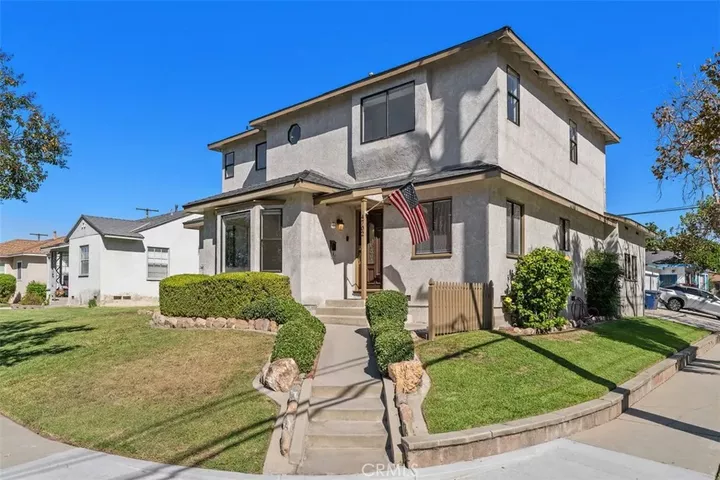 Property Photo:  4702 Radnor Avenue  CA 90713 