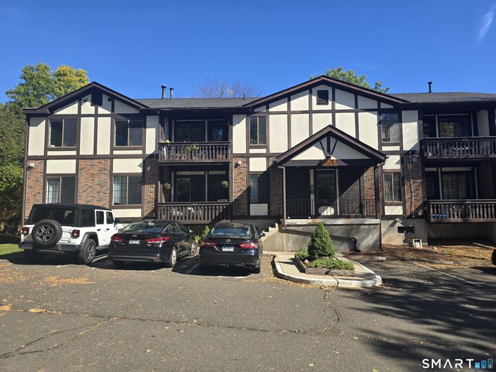 Property Photo: 365 Mather Street 208 CT 06514
