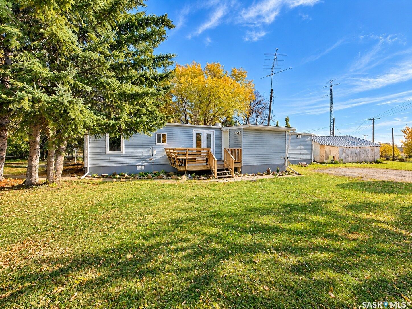 Property Photo:  512 2nd Avenue  SK S0M 2Y0 