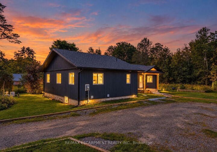 Property Photo:  400 Raymond Road  ON P1L 1X4 