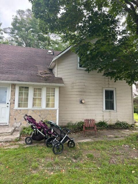Property Photo:  112 Queen Street W  ON N0H 1P0 