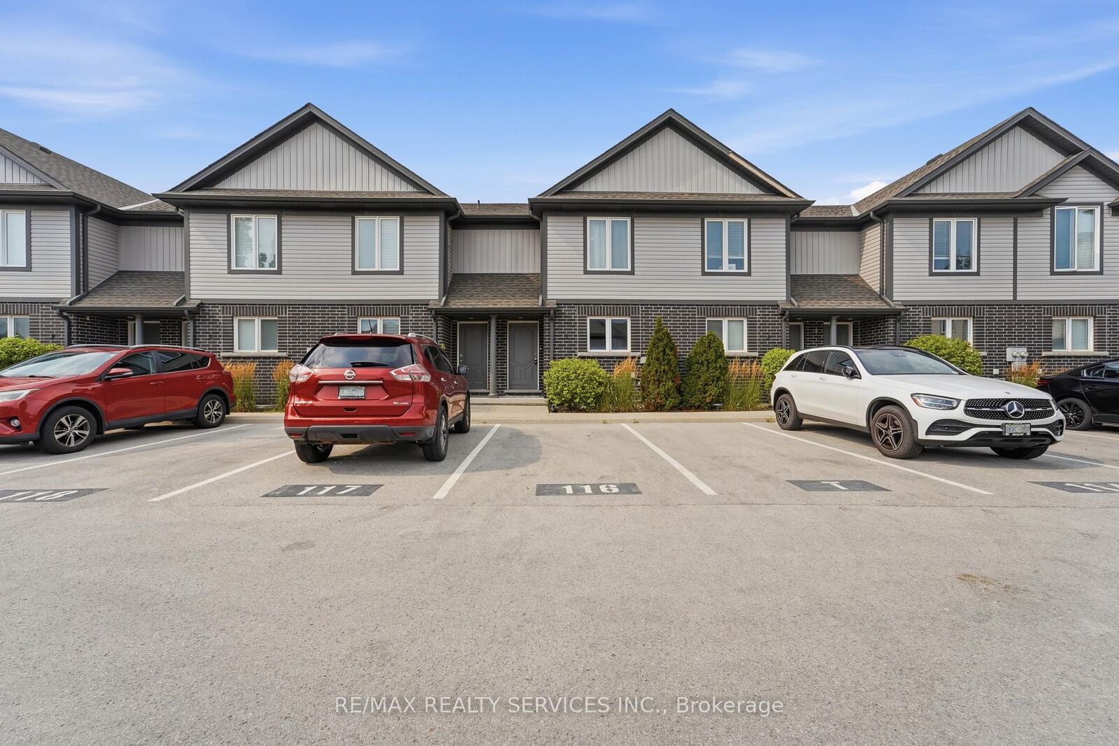 Property Photo:  7768 Ascot Circle  ON L2H 3P9 