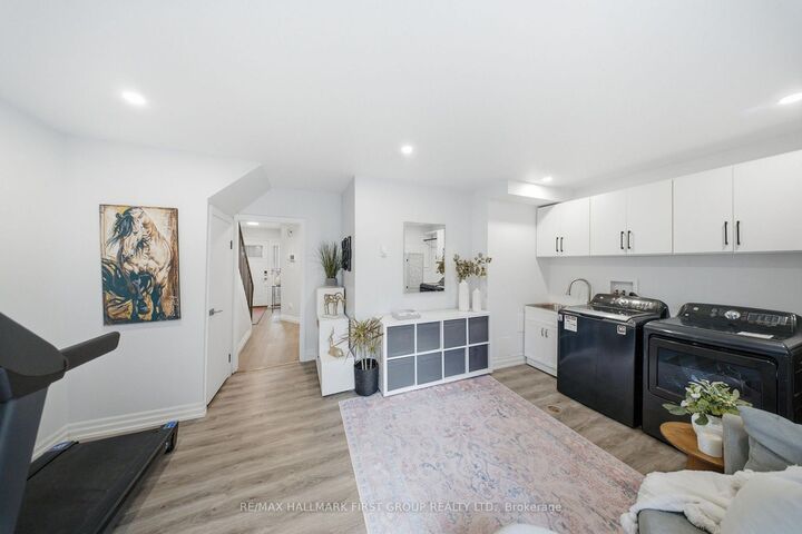 Property Photo: 1958 Rosefield Road 16 ON L1V 3A9