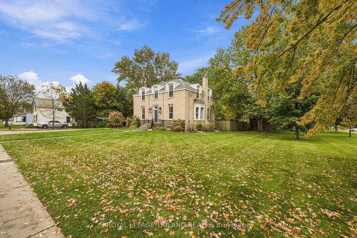 Property Photo:  64 South Street W  ON N5H 1R1 
