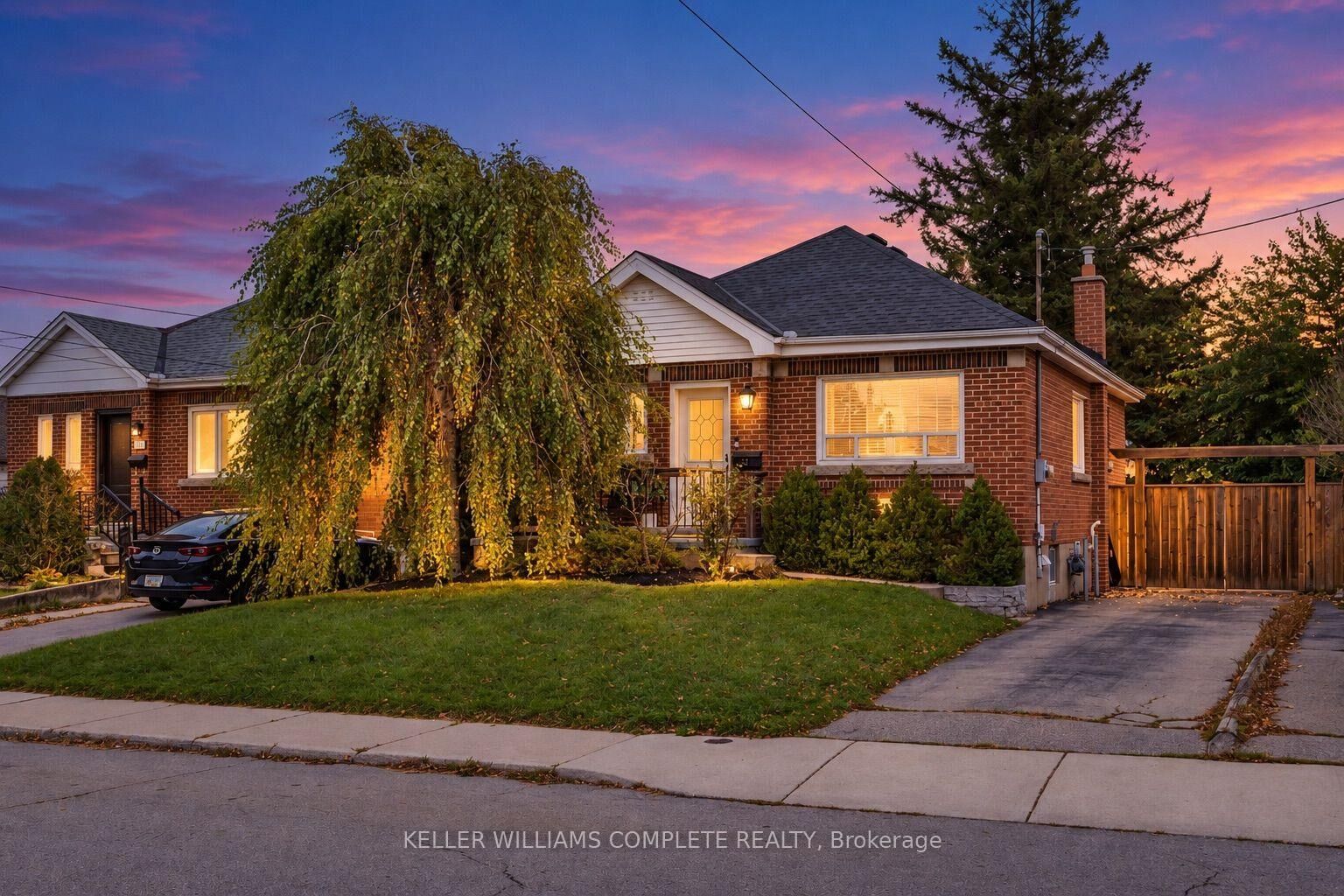 Property Photo:  191 Rosewood Road  ON L8K 3J3 