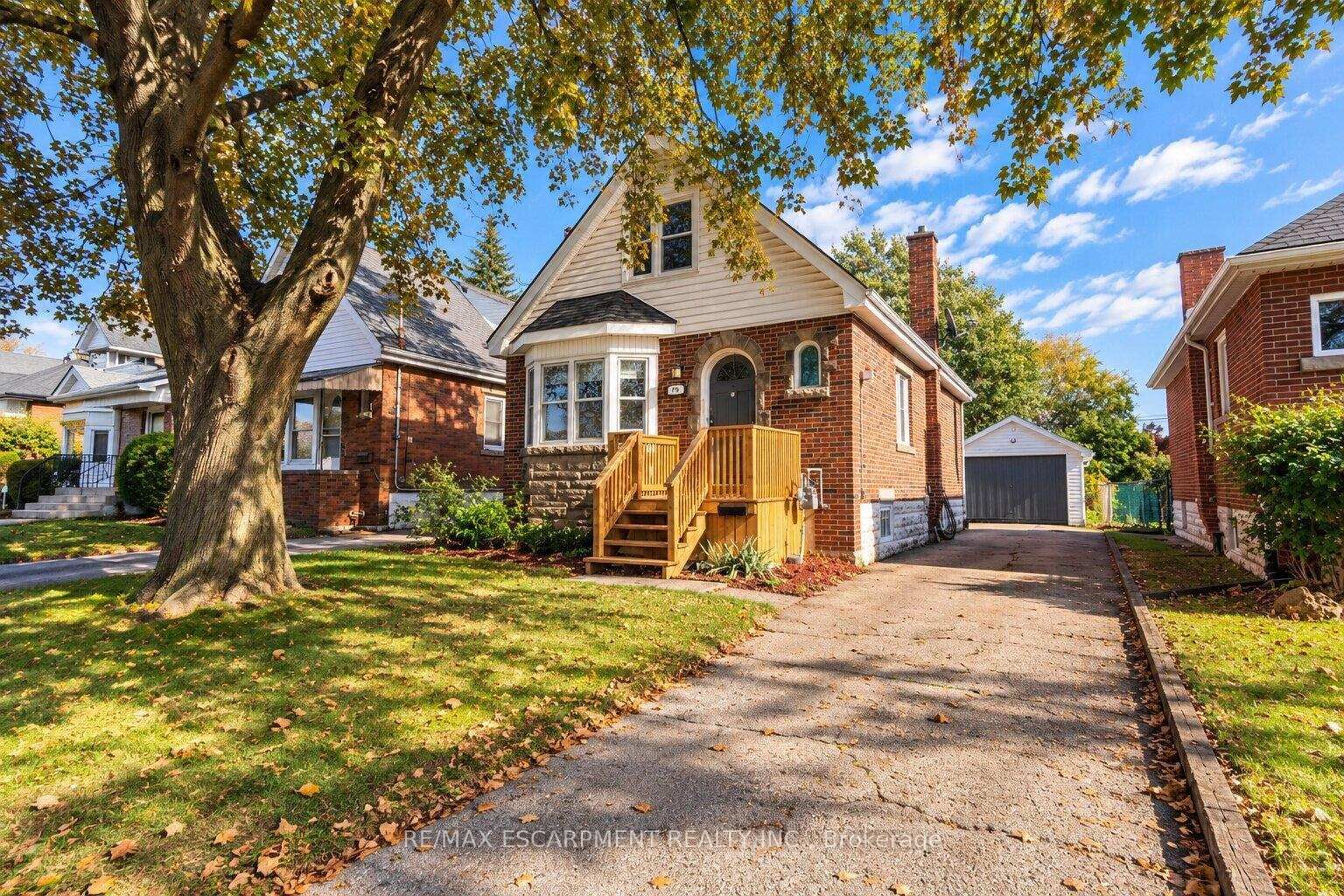 Property Photo:  75 Barons Avenue  ON L8K 2Y4 