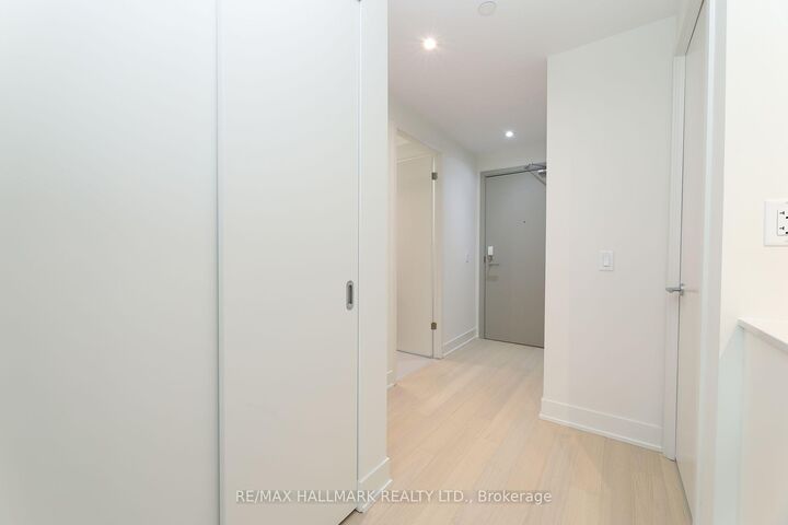 Property Photo:  322 Dupont Street 306  ON M5R 0E3 