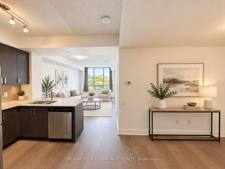 Property Photo:  7608 Yonge Street 612  ON L4J 1V9 
