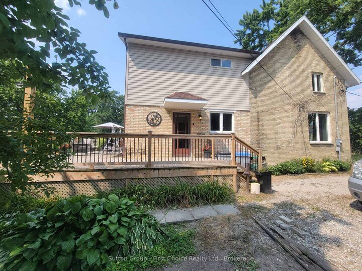 Property Photo:  30 King Street N  ON N0M 1M0 