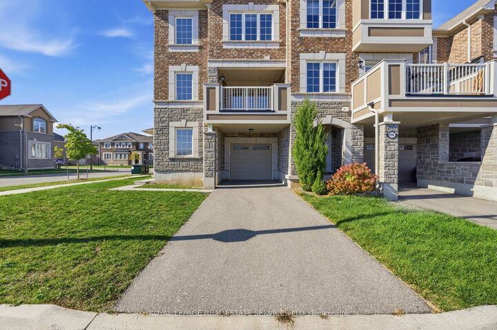 Property Photo:  998 Balsam Court  ON L9E 1R5 