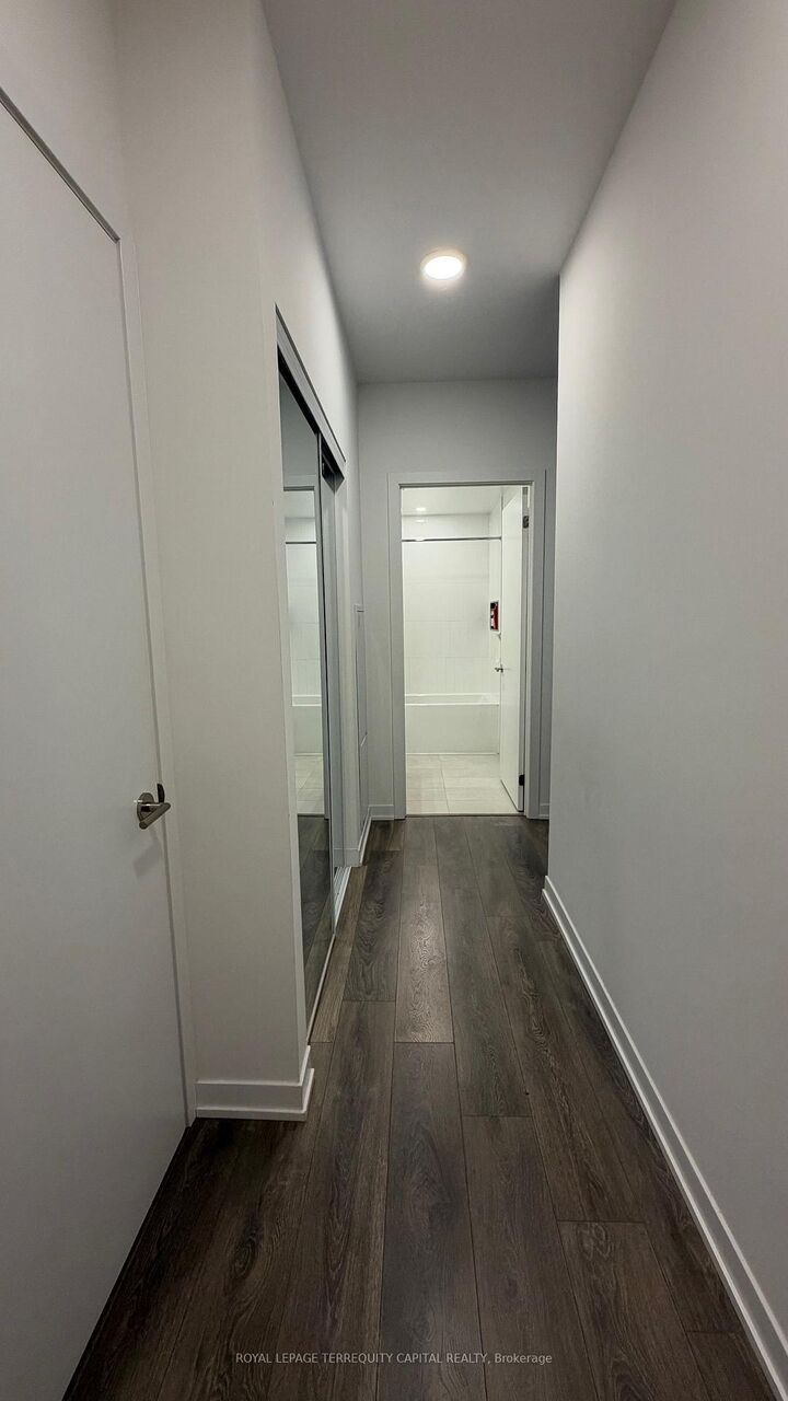 Property Photo:  7950 Bathurst Street 720  ON L4J 0L4 