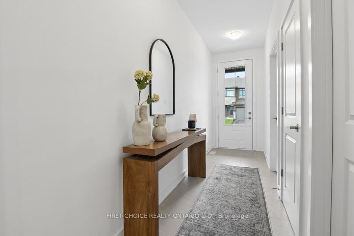 Property Photo:  244 Hampshire Place  ON K2S 2T7 