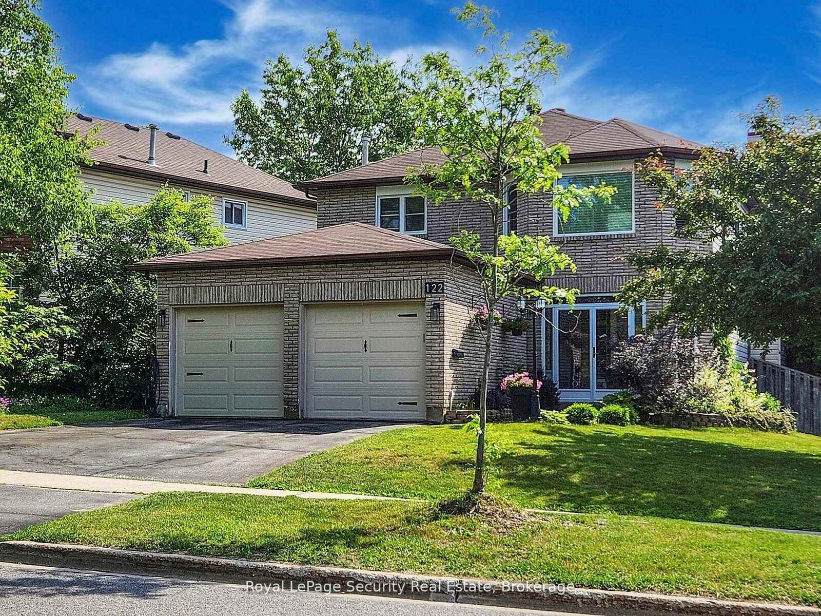 Property Photo:  122 Browning Trail  ON L4N 6R3 