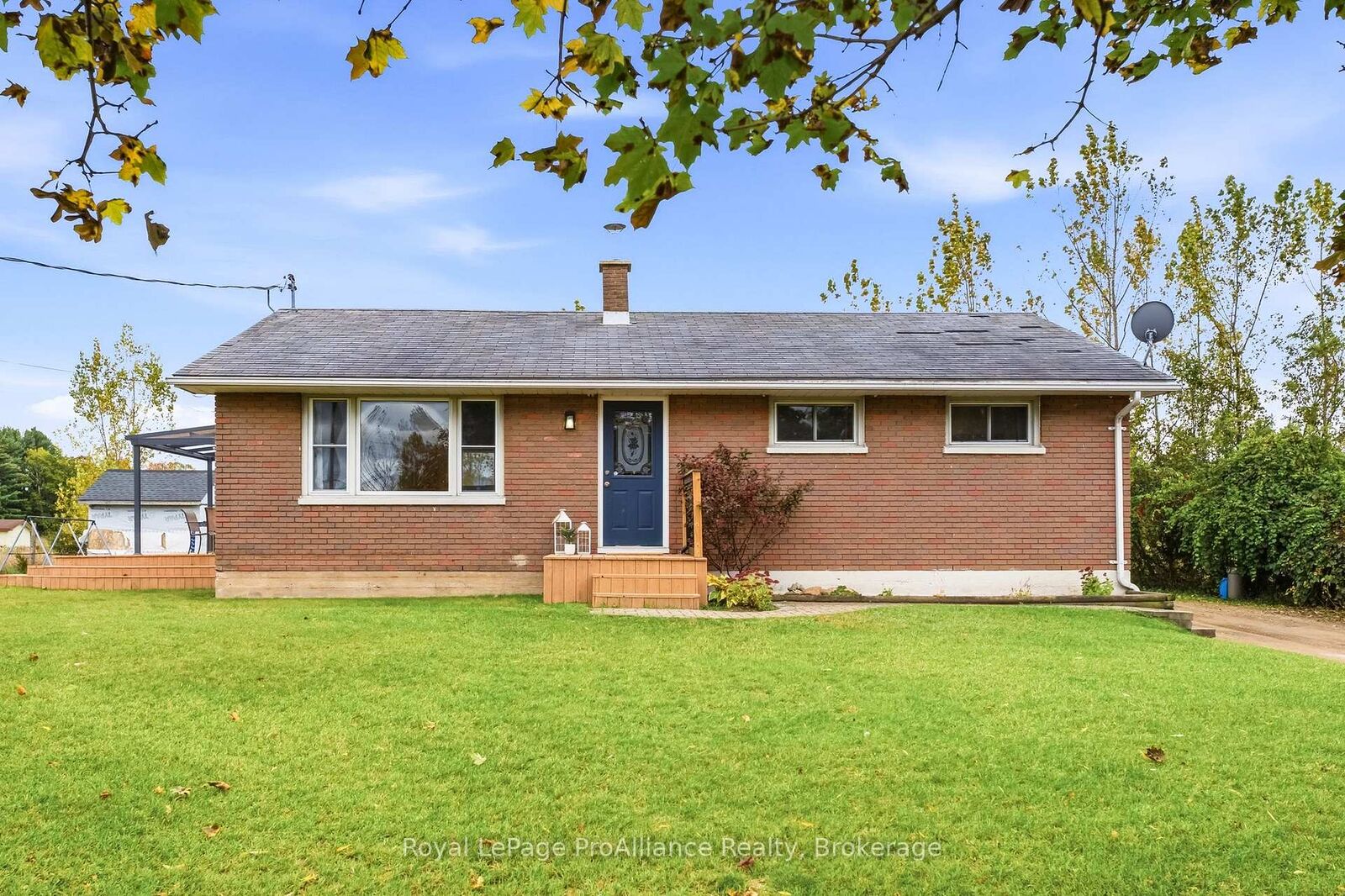 Property Photo:  685 Will Johnson Road  ON K0K 2C0 