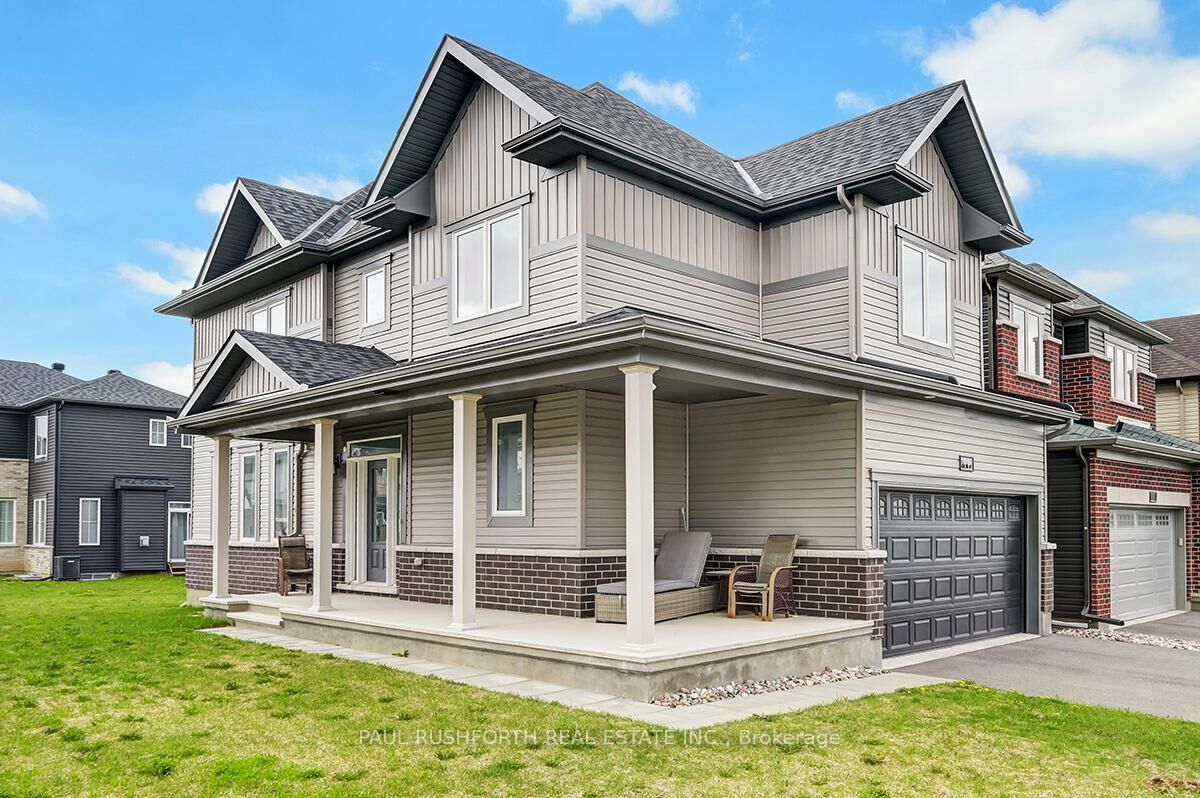 Property Photo:  11 Fossa Terrace W  ON K2J 6W4 