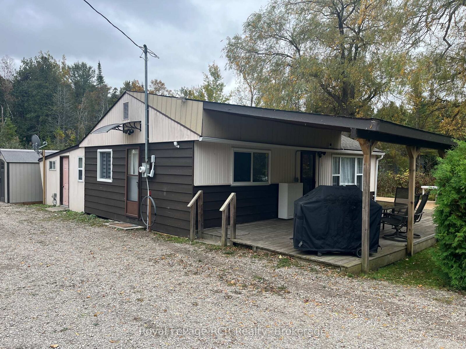 Property Photo:  1223 2nd Ave South Avenue  ON N0H 2G0 
